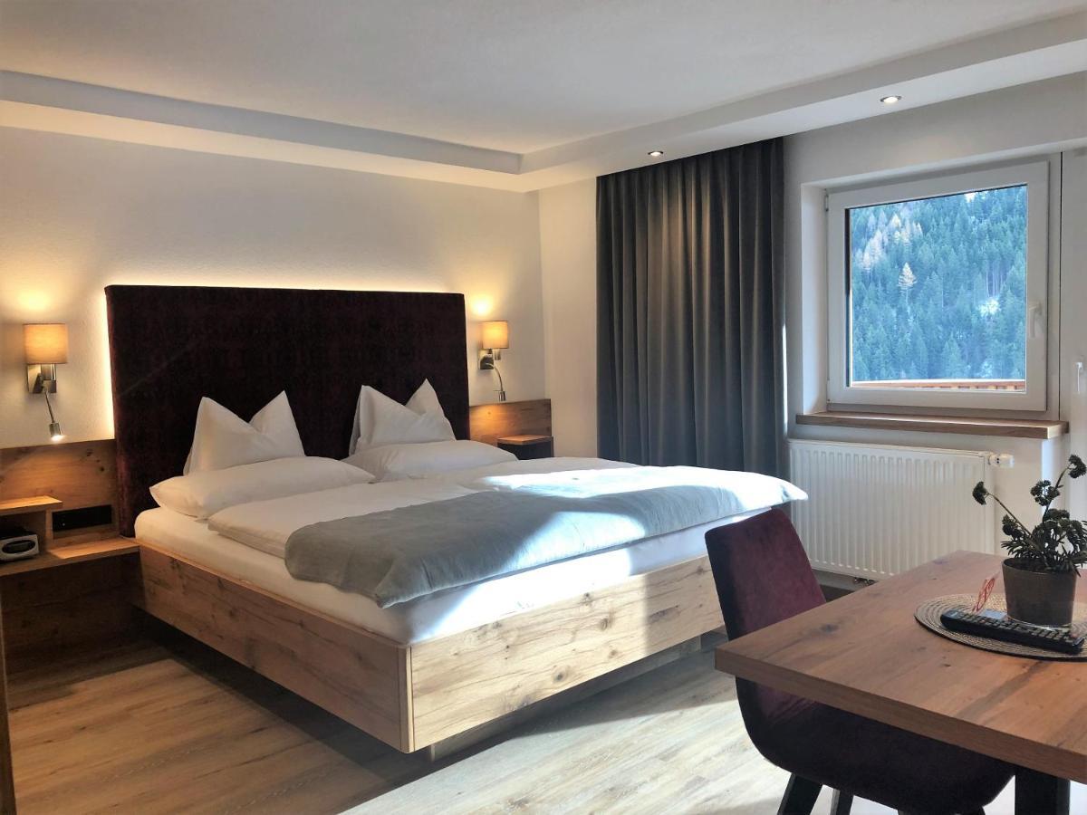 Hotel Garni Central - Zimmer - Studios - Apartments Kappl  Εξωτερικό φωτογραφία