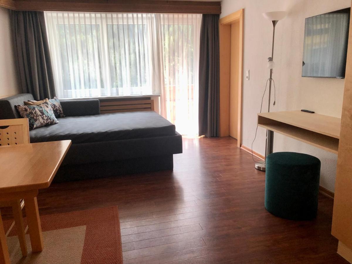 Hotel Garni Central - Zimmer - Studios - Apartments Kappl  Εξωτερικό φωτογραφία